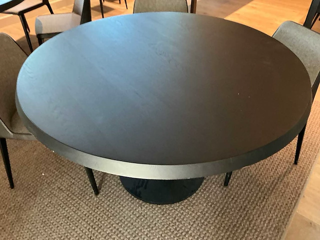 Ronde tafel met rond onderstel - afbeelding 2 van  3