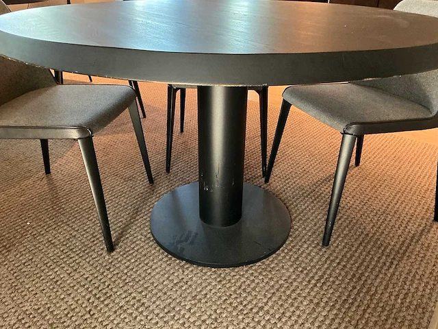 Ronde tafel met rond onderstel - afbeelding 3 van  3