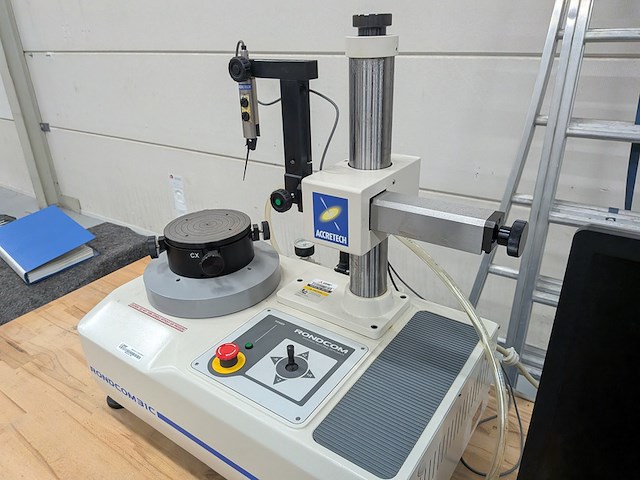 Rondheidsmeetinstrument met divers toebehoren, tokyo seimitsu, rondcom31c, 2017 - afbeelding 24 van  27