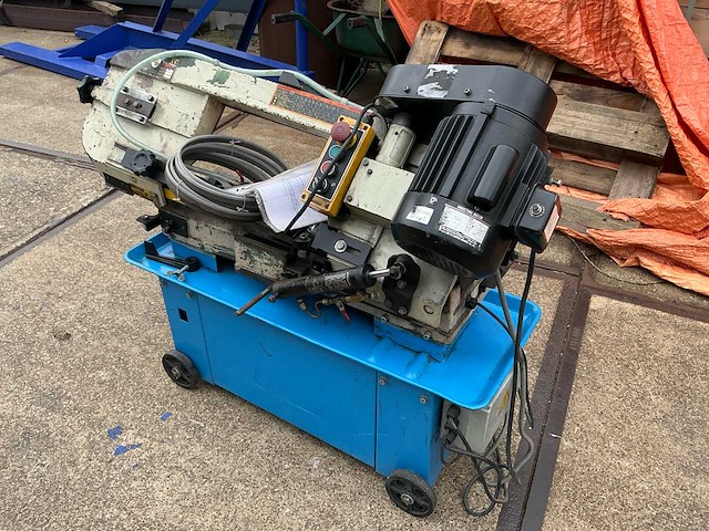 Rong fu - rf-712 - metalen horizontale bandzaagmachine - afbeelding 12 van  14