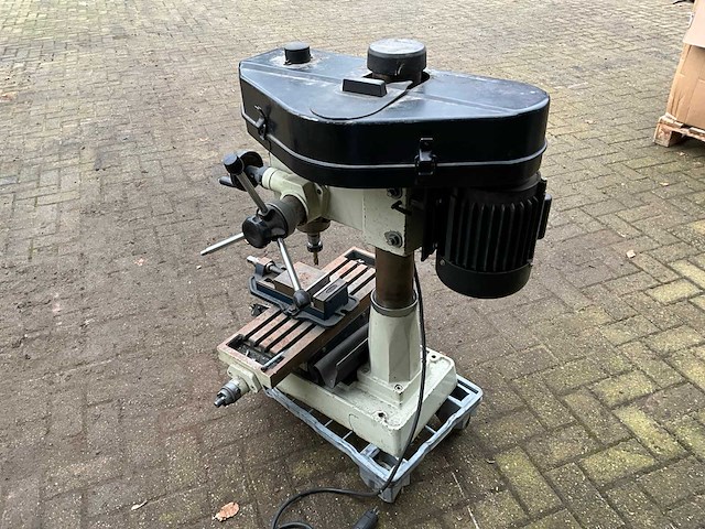Rong fu rf-25 kolomboor / freesmachine - afbeelding 4 van  8