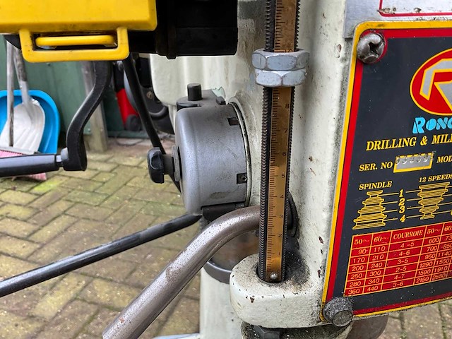 Rong fu rf-25 kolomboor / freesmachine - afbeelding 7 van  8