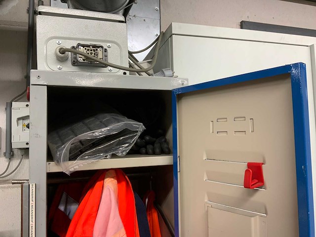 Ronis archiefkast en lockerkast met inhoud (2x) - afbeelding 4 van  9