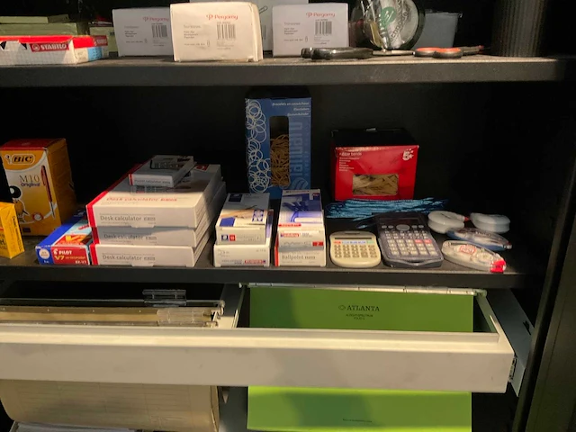 Ronis dossierkast met inhoud - afbeelding 4 van  5