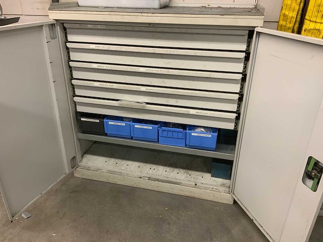 Ronis werkkast met inhoud - afbeelding 16 van  16