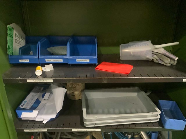 Ronis werkkast met inhoud - afbeelding 6 van  7