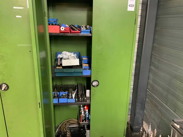 Ronis werkplaats met inhoud - afbeelding 1 van  9