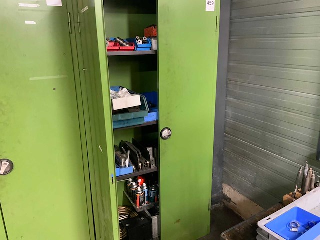 Ronis werkplaats met inhoud - afbeelding 3 van  9