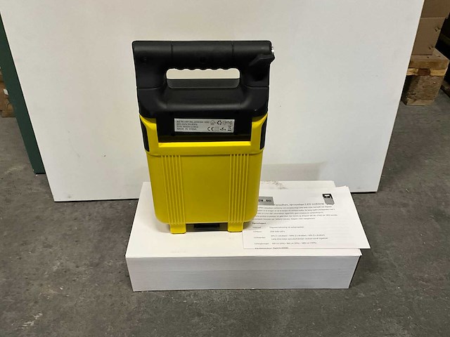 Ronpro uitklapbare accu bouwlamp (10x) - afbeelding 2 van  4