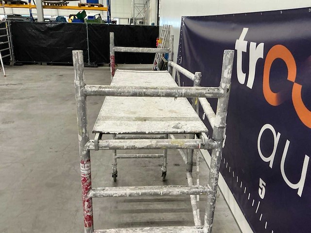 Rontrex kamersteiger - afbeelding 6 van  8