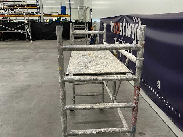 Rontrex kamersteiger - afbeelding 6 van  8