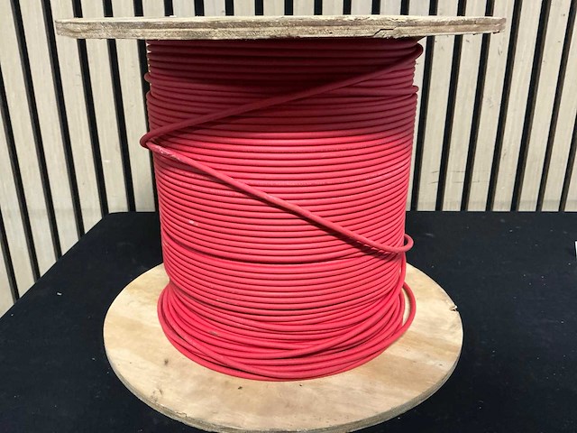 Rood 4mm solar kabel 200m - afbeelding 1 van  2
