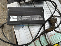 Rood runner swing elektrische driewieler - afbeelding 14 van  26