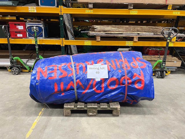 Rood/wit springkussen - afbeelding 3 van  4