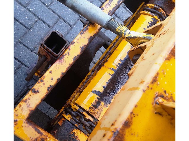Rooier, aanaarder & compoststrooier voor moerbedden - afbeelding 6 van  21