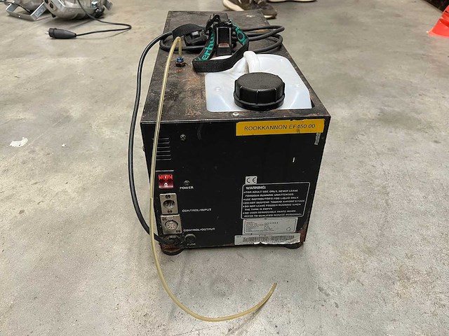 Rookmachine - afbeelding 2 van  4