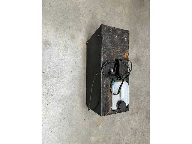 Rookmachine - afbeelding 4 van  4