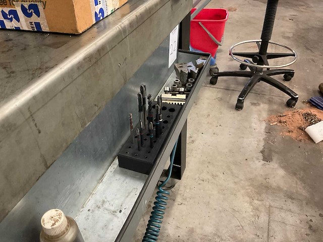 Roscamat 400 pneumatische tapmachine - afbeelding 8 van  9