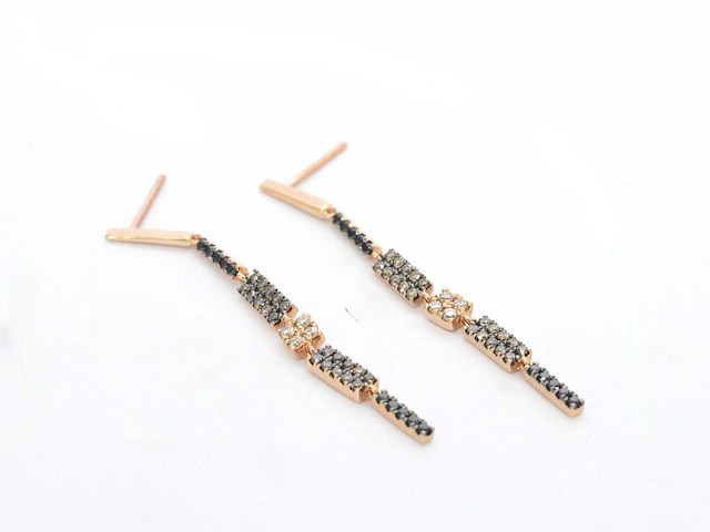 Rosé gouden oorbellen met champagne diamanten - afbeelding 5 van  9