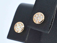 Rosé gouden oorbellen met diamanten - afbeelding 7 van  11
