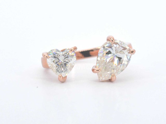 Rosé zilveren ring met hartvormige en ovale stenen - afbeelding 1 van  10