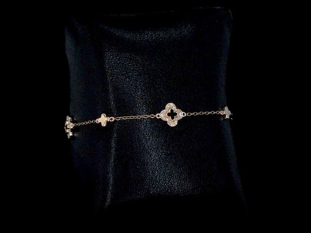 Rosegouden armband in klaver vier vorm met diamanten - afbeelding 1 van  5