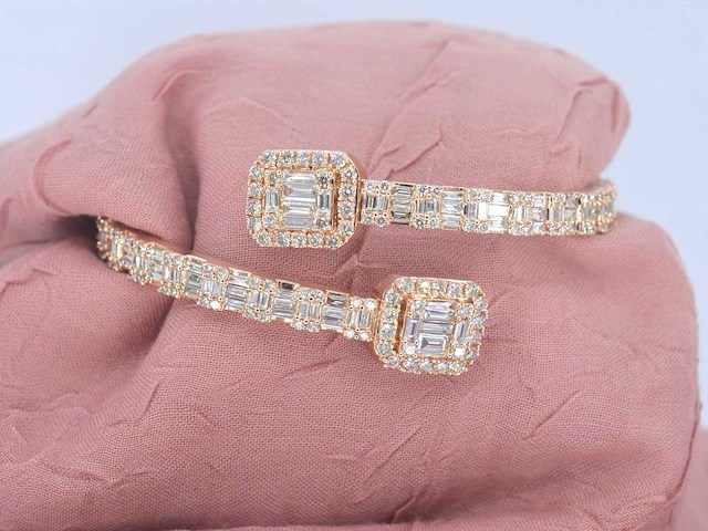 Rosegouden armband met diamanten - afbeelding 1 van  11