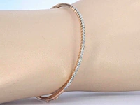 Rosegouden bangle armband met natuurlijke briljant geslepen diamanten - afbeelding 2 van  9