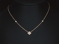 Rosegouden collier met diamanten hangers klaver vier - afbeelding 2 van  9