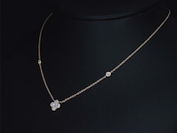 Rosegouden collier met diamanten hangers klaver vier - afbeelding 4 van  9