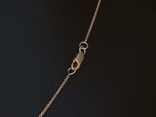 Rosegouden collier met diamanten klaver hanger - afbeelding 5 van  7