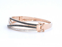 Rosegouden design armband met witte en zwarte briljanten diamanten - afbeelding 3 van  9