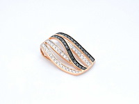 Rosegouden design hanger met witte en zwarte (enhanced) briljant geslepen diamanten - afbeelding 5 van  9