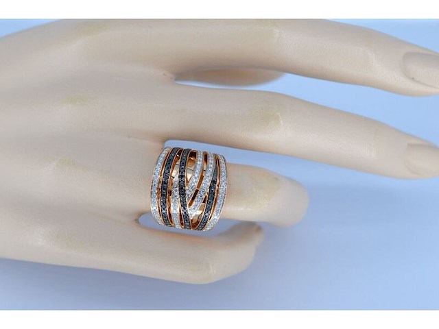 Rosegouden design ring met witte en zwarte briljanten diamanten - afbeelding 3 van  10