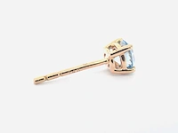 Roségouden oorbellen blauwe diamant - afbeelding 6 van  7