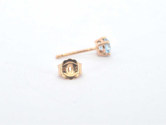 Rosegouden oorbellen diamant blauw - afbeelding 6 van  7