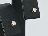 Rosegouden oorbellen met diamant - afbeelding 5 van  10