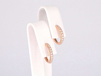 Rosegouden oorbellen met diamanten - afbeelding 5 van  9