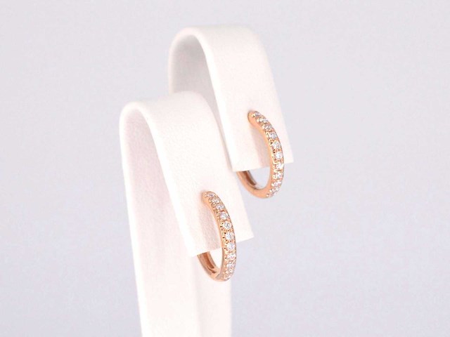 Rosegouden oorbellen met diamanten - afbeelding 5 van  9