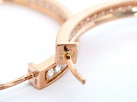 Rosegouden oorbellen met diamanten - afbeelding 9 van  10