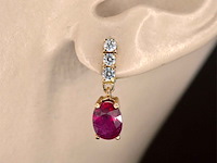 Rosegouden oorbellen met robijnen en diamanten - afbeelding 2 van  6