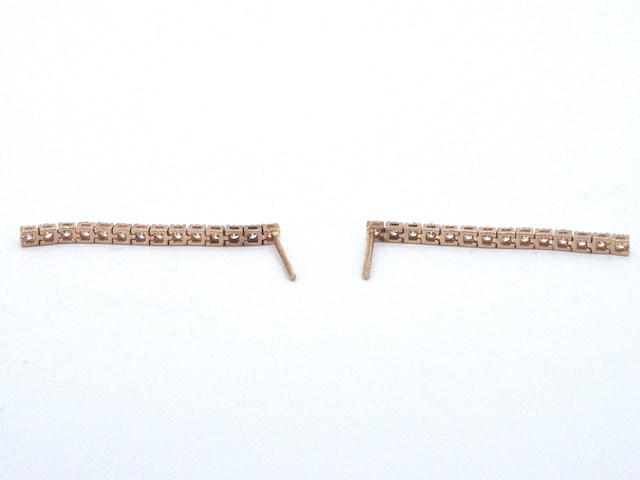 Rosegouden oorhangers met natuurlijke diamanten - afbeelding 6 van  9