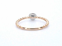 Rosegouden ring met centraal een rondje vol gezet met diamanten - afbeelding 7 van  9