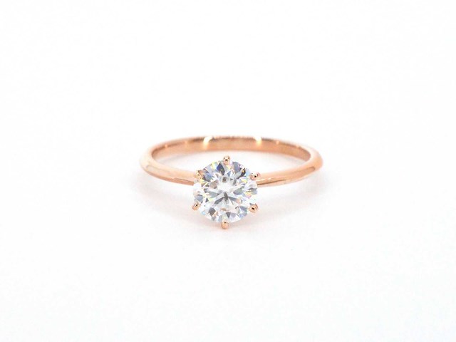 Rosegouden ring met een briljant geslepen diamant van 0.70 carat - afbeelding 1 van  6