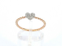 Rosegouden ring met een hartje vol gezet met diamanten - afbeelding 6 van  10
