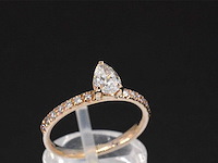 Rosegouden ring met een peer geslepen diamant - afbeelding 7 van  11