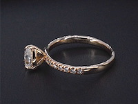 Rosegouden ring met een peer geslepen diamant - afbeelding 8 van  11