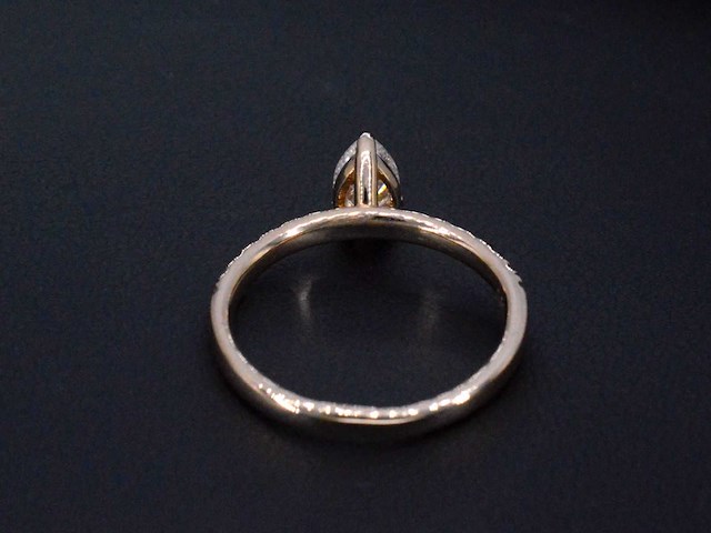 Rosegouden ring met een peer geslepen diamant - afbeelding 10 van  11