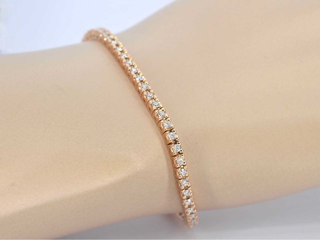 Rosegouden tennisarmband met briljant geslepen diamant - afbeelding 1 van  7