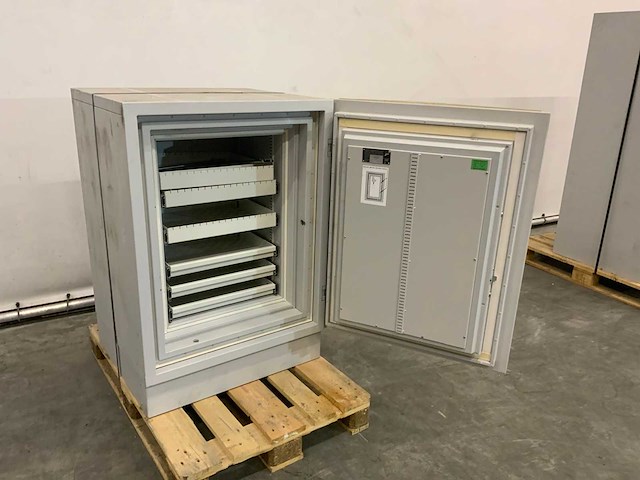 Rosengrens kluis 780x740x1130mm - afbeelding 4 van  9